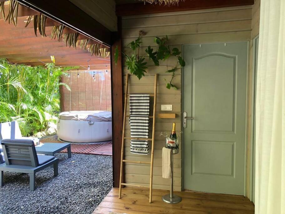 Eden Chalet, Spa Privatif Les Abymes Exteriör bild